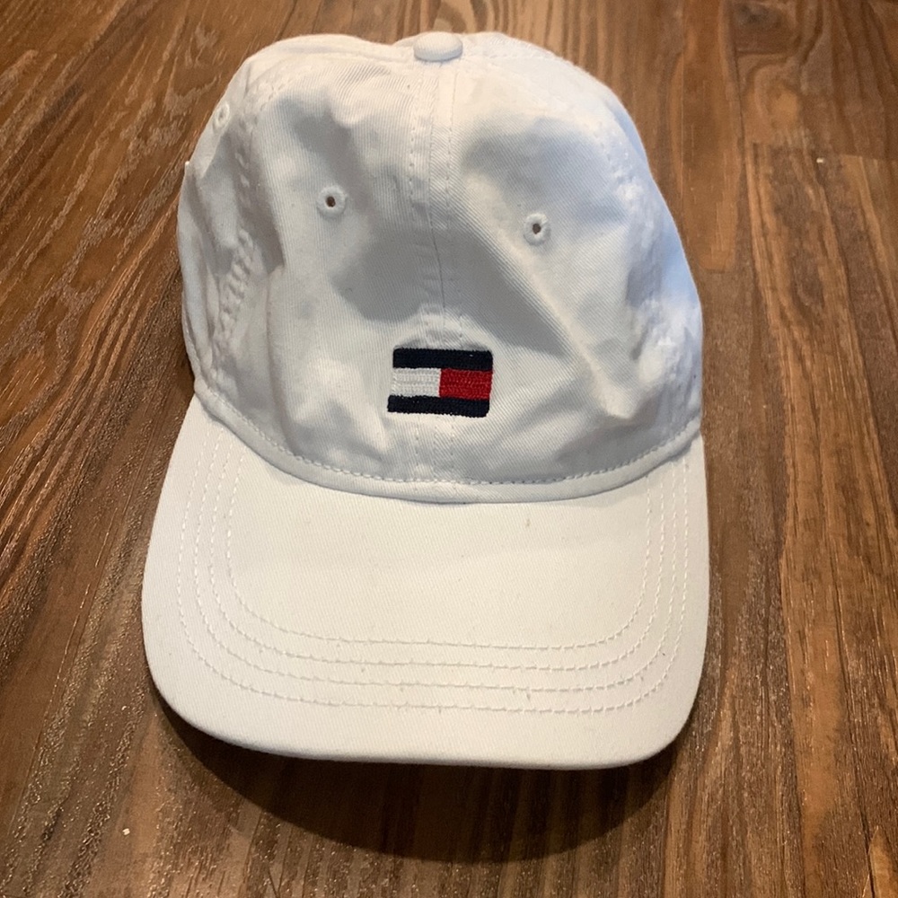 Tommy Hilfiger Authentic hat